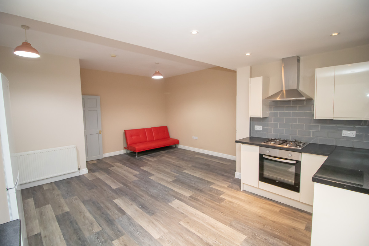 Ainslie wood Road, Chingford, E4