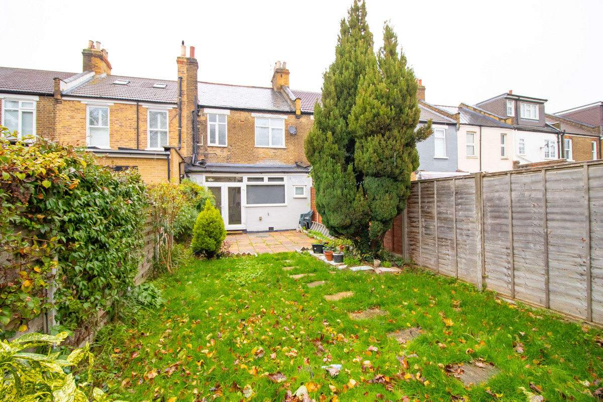 Ainslie wood Road, Chingford, E4