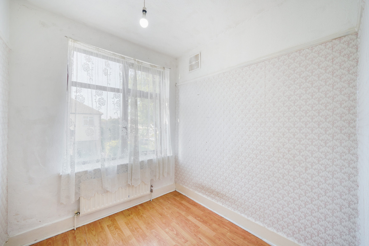 Albert Avenue, Chingford, E4
