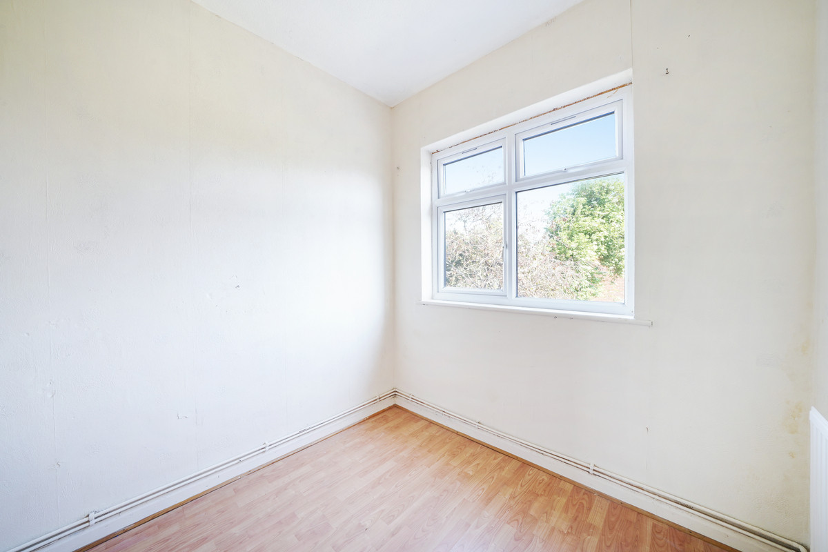 Albert Avenue, Chingford, E4