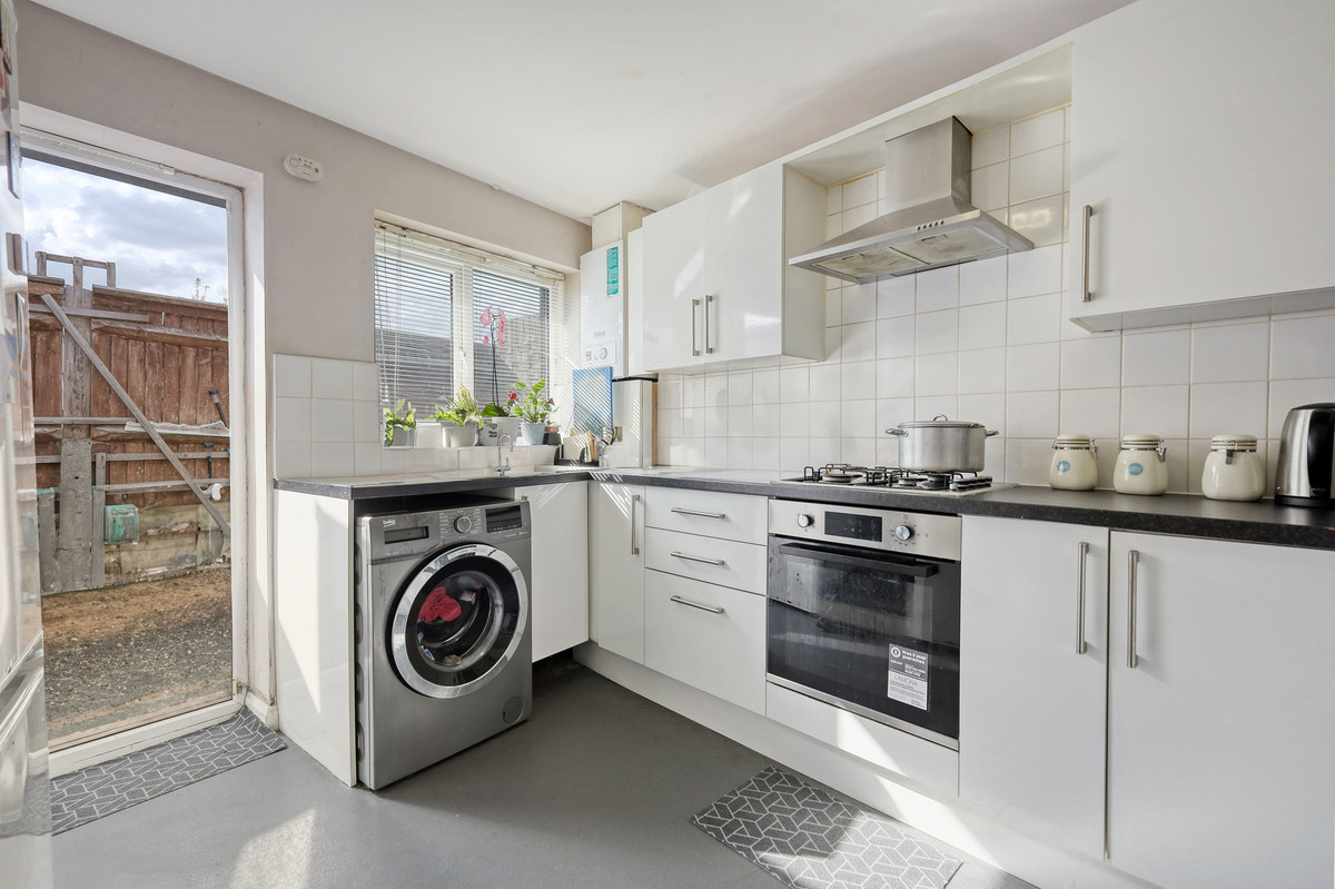 Hale End Road, Woodford Green, IG8