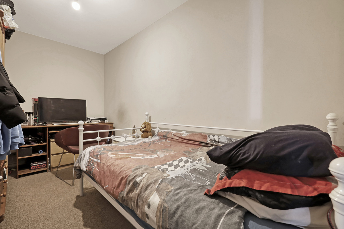 Hale End Road, Woodford Green, IG8