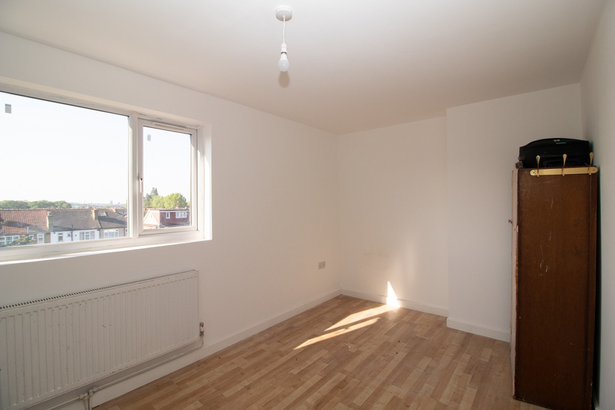 Normanshire Drive, Chingford, E4