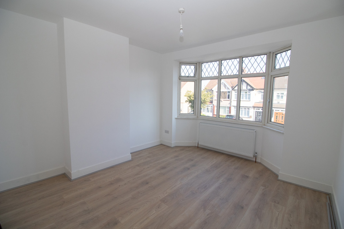 Normanshire Drive, Chingford, E4