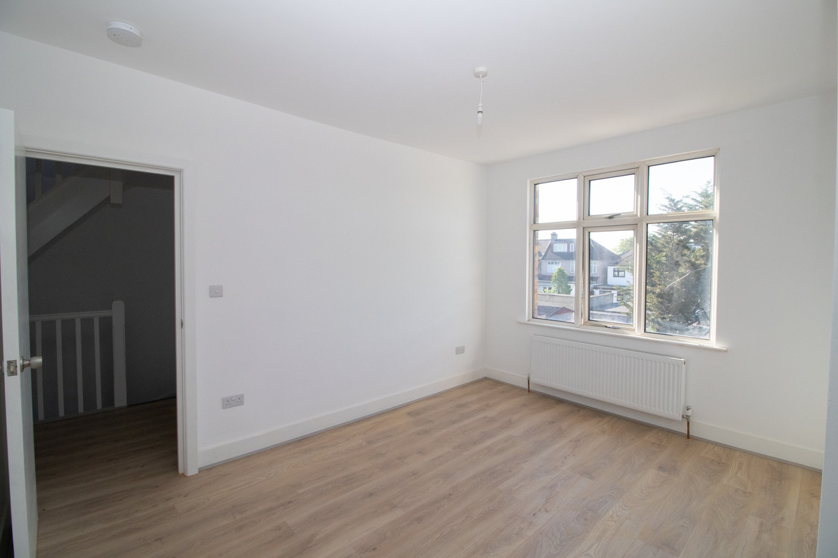 Normanshire Drive, Chingford, E4