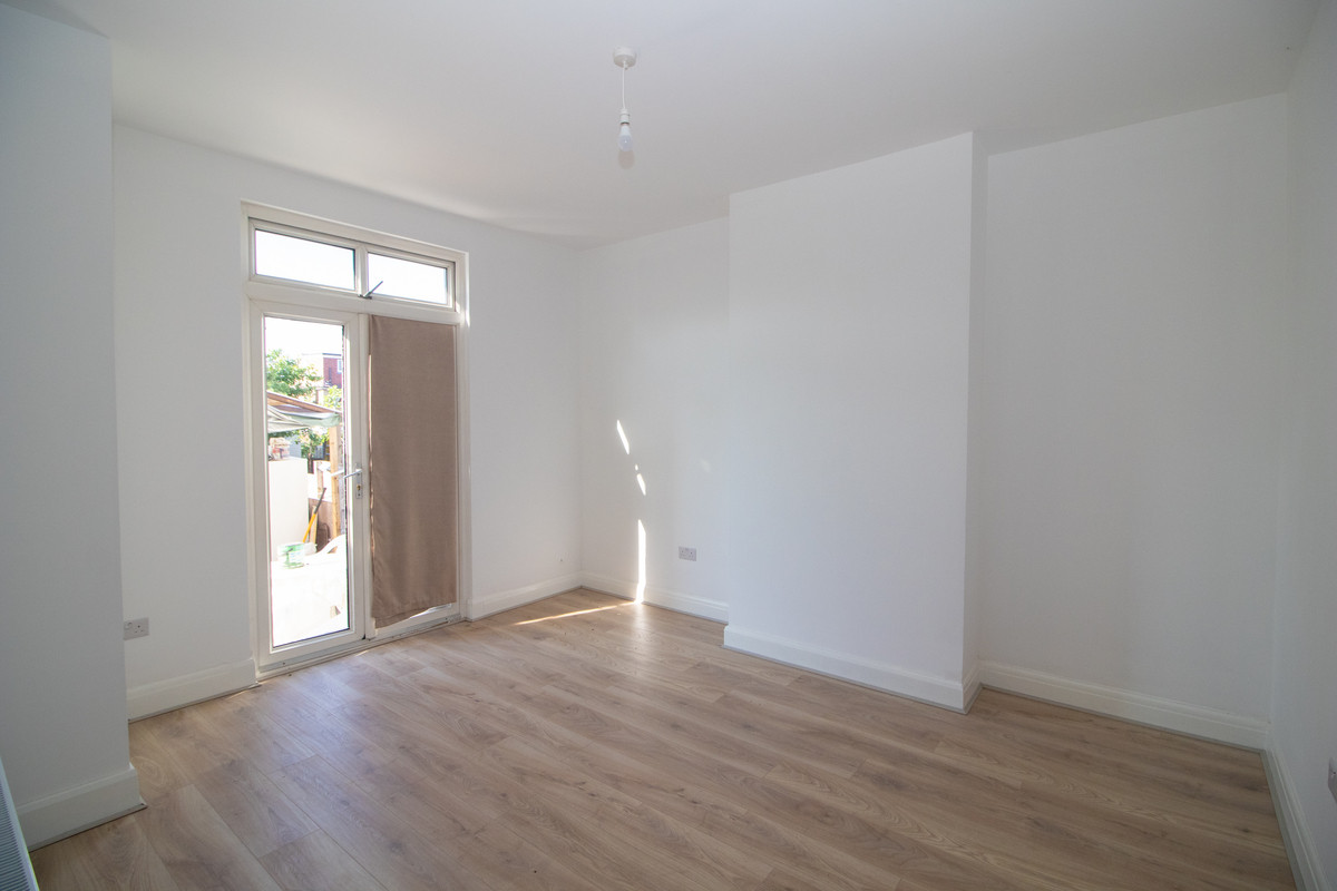 Normanshire Drive, Chingford, E4