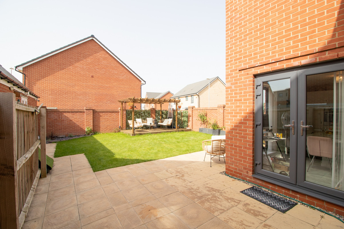 Blackthorn Drive, Harlow, CM17