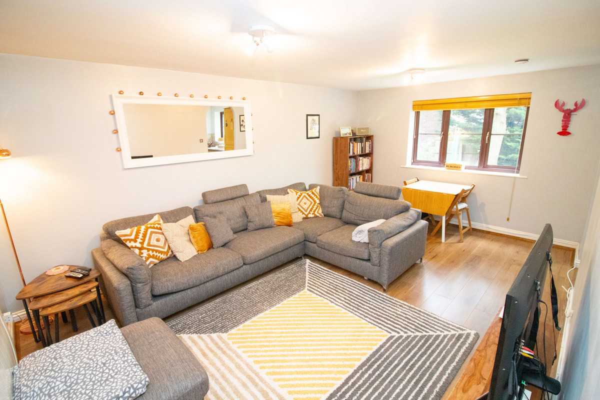 Beaufort Close, Chingford, E4