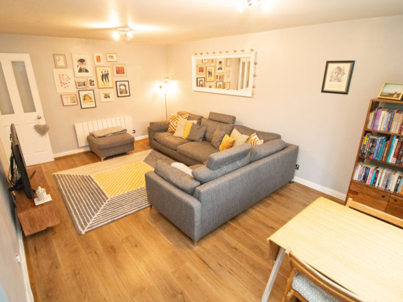 Beaufort Close, Chingford, E4
