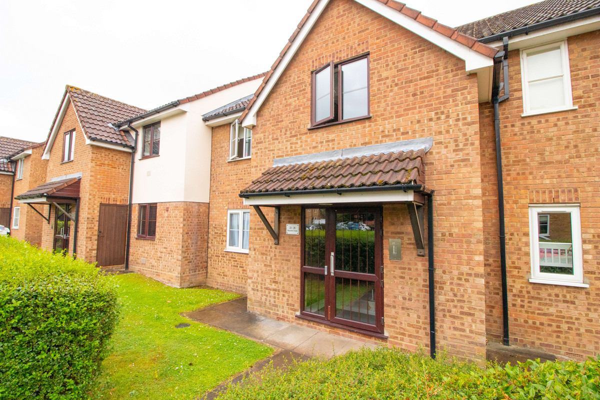 Beaufort Close, Chingford, E4