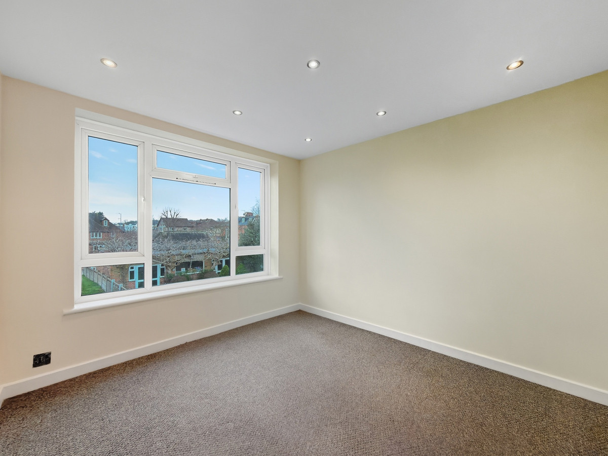 Crescent Road, Chingford, E4