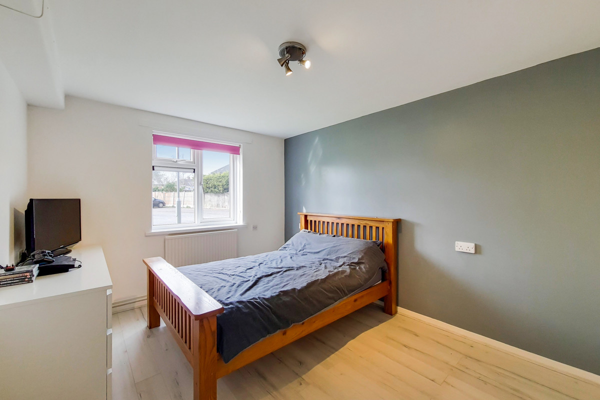 Russets Close, Chingford, E4