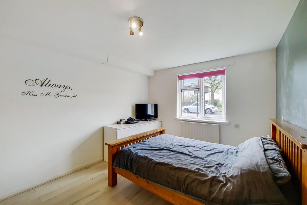 Russets Close, Chingford, E4